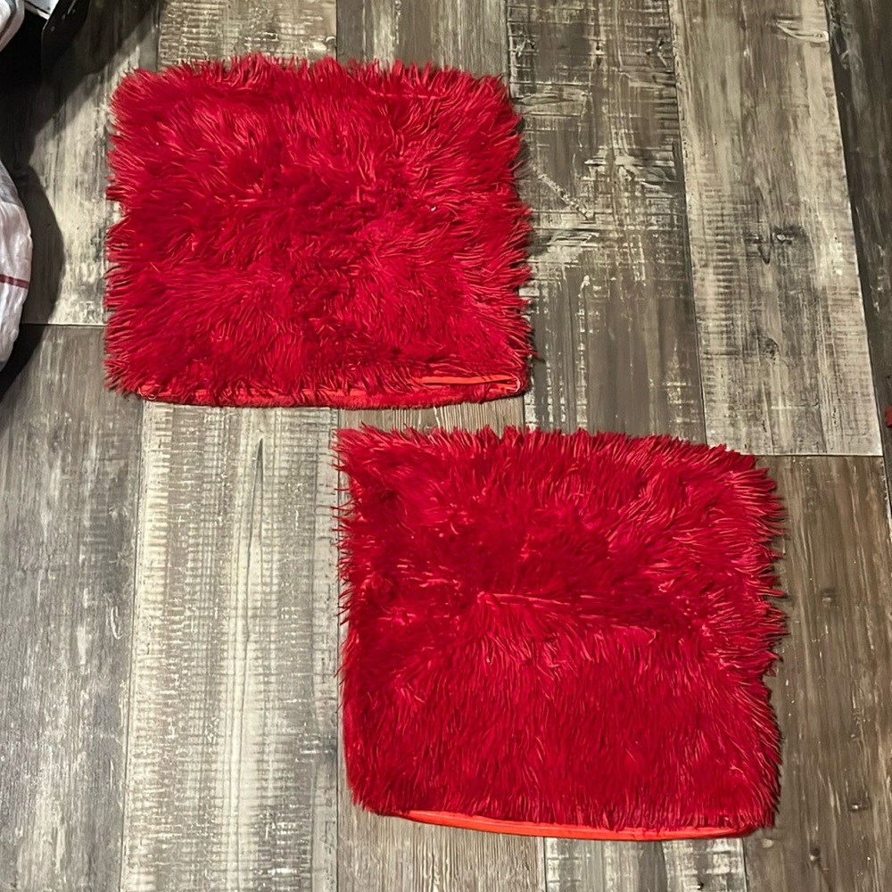 Red fluffy decor Pillows